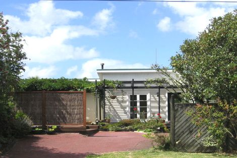 Photo of property in 36 Dakota Avenue, Beach Haven, Auckland, 0626