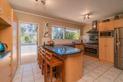 Photo of property in 1 John Downs Drive, Browns Bay, Auckland, 0630