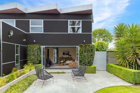 Photo of property in 51 Oxley Avenue, St Albans, Christchurch, 8014