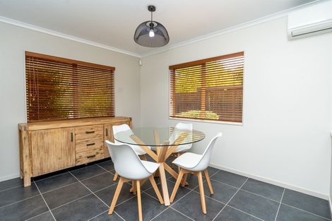 Photo of property in 22 Farringdon Avenue, Rototuna North, Hamilton, 3210