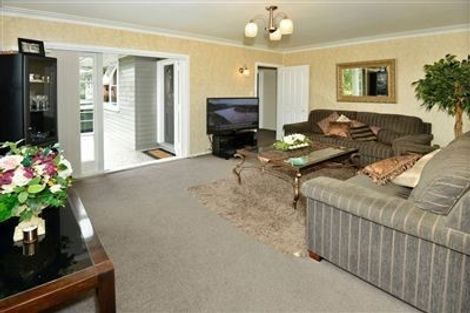 Photo of property in 6 William Souter Street, Forrest Hill, Auckland, 0620