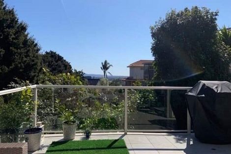 Photo of property in 57a Ribbonwood Crescent, Goodwood Heights, Auckland, 2105