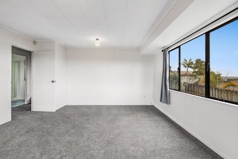 Photo of property in 1/25 Jumento Place, Unsworth Heights, Auckland, 0632