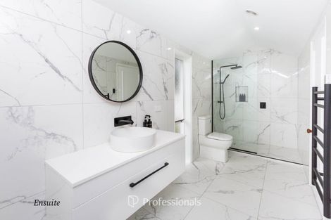 Photo of property in 20 Barton Road, Heretaunga, Upper Hutt, 5018