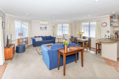 Photo of property in 12 Kirk Close, Rototuna, Hamilton, 3210