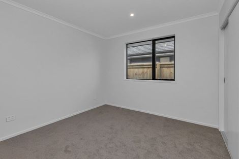 Photo of property in 11 Kapiakauri Road, One Tree Point, 0118