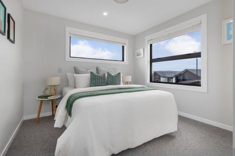 Photo of property in 14 Rotorua Grove, Aotea, Porirua, 5024