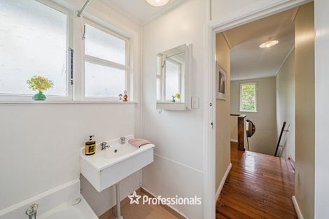 Photo of property in 54 Bird Grove, Stokes Valley, Lower Hutt, 5019