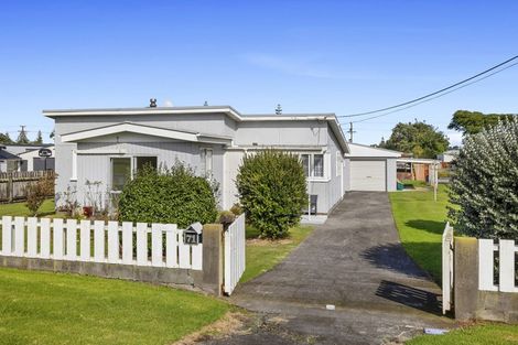 Photo of property in 71 Seymour Street, Waitara, 4320