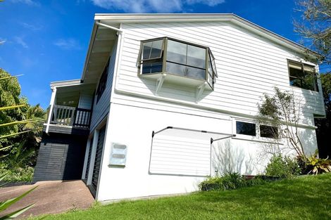 Photo of property in 2/660 Beach Road, Browns Bay, Auckland, 0630