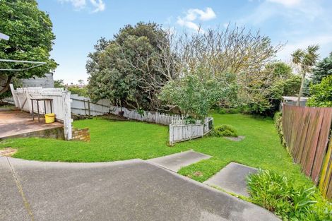 Photo of property in 30 Konini Street, Tawhero, Whanganui, 4501