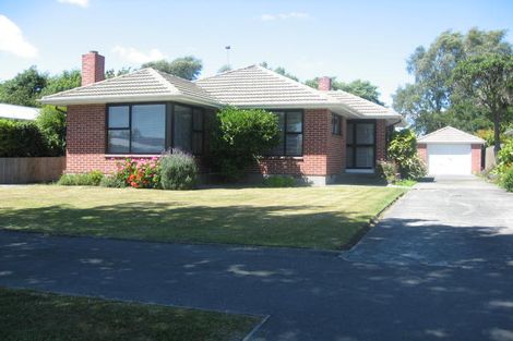 Photo of property in 18 Lochee Road, Upper Riccarton, Christchurch, 8041