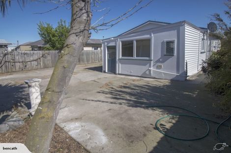 Photo of property in 92 Mackworth Street, Woolston, Christchurch, 8062