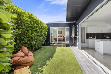 Photo of property in 20 Mantell Street, Seatoun, Wellington, 6022