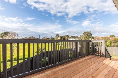 Photo of property in 1/48 Philomel Crescent, Bayswater, Auckland, 0622