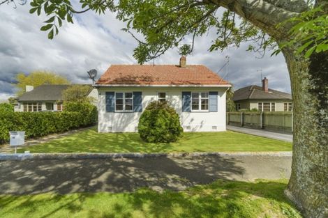 Photo of property in 86 Savage Crescent, West End, Palmerston North, 4412