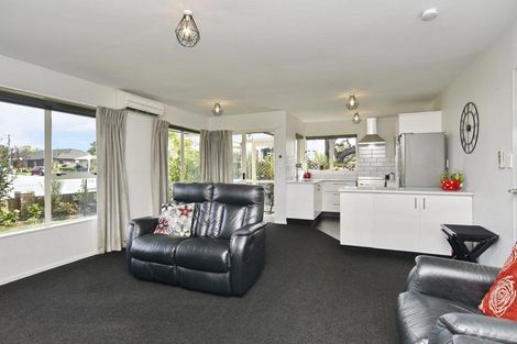 Photo of property in 3/818 Main North Road, Belfast, Christchurch, 8051