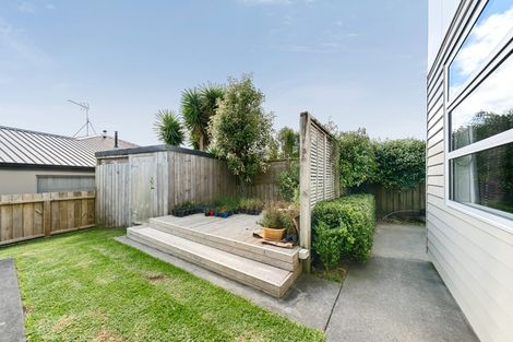 Photo of property in 14e Maple Crescent, Whalers Gate, New Plymouth, 4310
