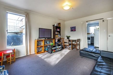 Photo of property in 2/125 Geraldine Street, Edgeware, Christchurch, 8013