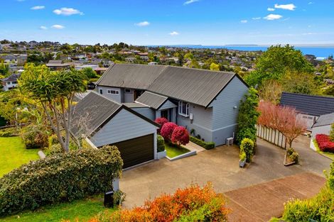 Photo of property in 7 Elizabeth Place, Mairangi Bay, Auckland, 0630