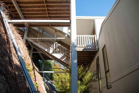 Photo of property in 42 Fairview Crescent, Kelburn, Wellington, 6012