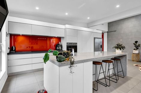 Photo of property in 59 Links Drive, Waiwhakaiho, New Plymouth, 4312