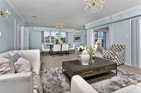 Photo of property in 35 Northumberland Avenue, Belmont, Auckland, 0622