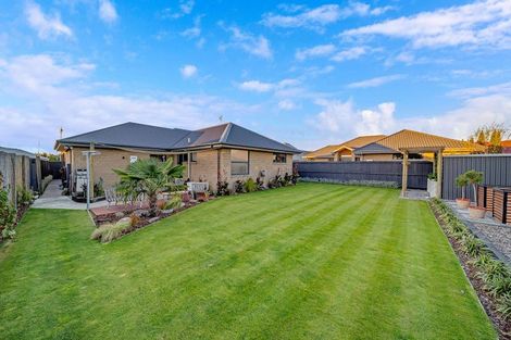 Photo of property in 28 Sovereign Boulevard, Kaiapoi, 7630