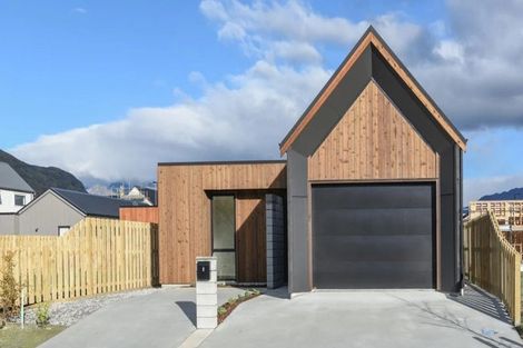 Photo of property in 4 Longlands Street, Lake Hayes, Queenstown, 9304