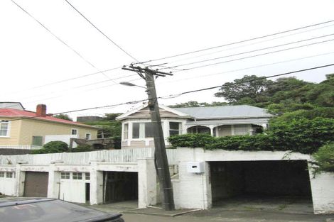 Photo of property in 39 Connaught Terrace, Brooklyn, Wellington, 6021