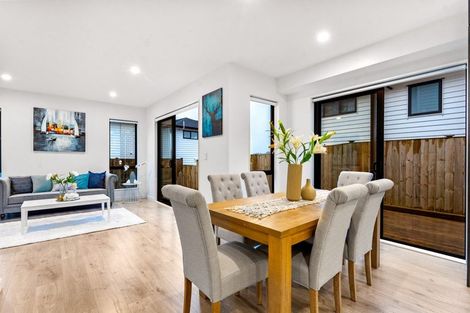 Photo of property in 25 Henriette Place, Totara Park, Auckland, 2105