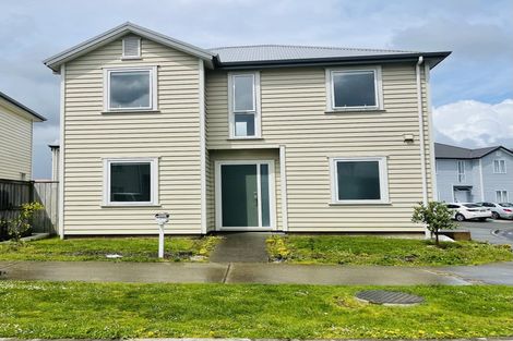 Photo of property in 7 Warbler Crescent, Papakura, 2110