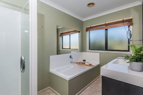 Photo of property in 53 Te Puia Drive, Aotea, Porirua, 5024