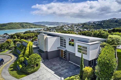 Photo of property in 14 Dornoch Place, Papakowhai, Porirua, 5024