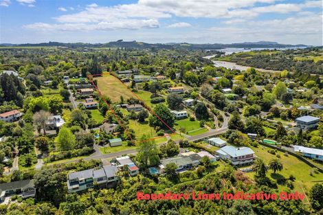 Photo of property in 38 Kemp Road, Kerikeri, 0230