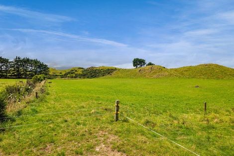 Photo of property in 955 Opua Road, Opunake, 4681