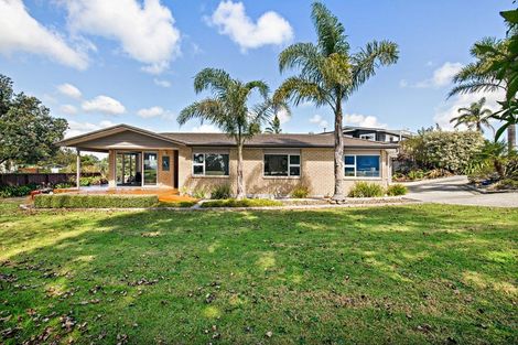 Photo of property in 160 Torkar Road, Clarks Beach, 2122