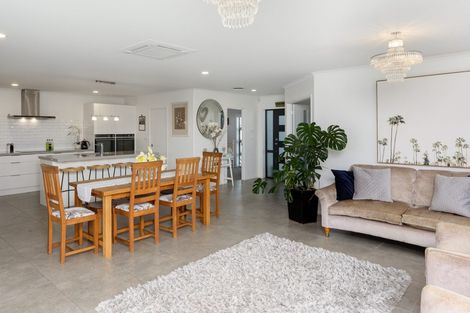 Photo of property in 123 Palm Springs Boulevard, Papamoa Beach, Papamoa, 3118