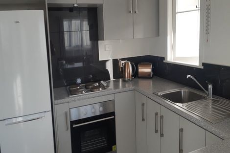 Photo of property in 390-392 Jackson Street, Petone, Lower Hutt, 5012