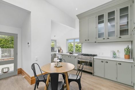 Photo of property in 51 Simla Crescent, Khandallah, Wellington, 6035