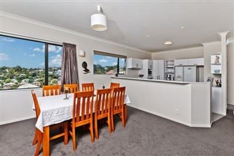 Photo of property in 9 Wentwood Place, Torbay, Auckland, 0630