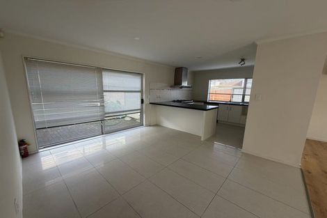 Photo of property in 21 Kensway Drive, Flat Bush, Auckland, 2016