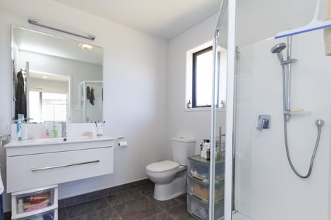 Photo of property in 24 Macdonald Heights, Feilding, 4702