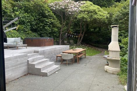 Photo of property in 14 Marama Terrace, Eastbourne, Lower Hutt, 5013