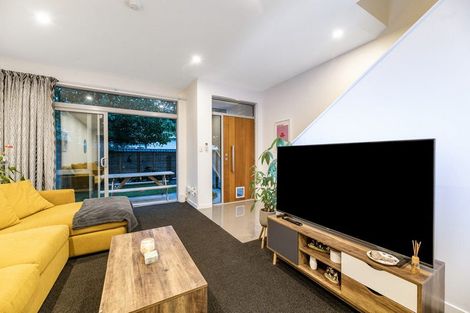 Photo of property in 11/59 The Parade, Island Bay, Wellington, 6023