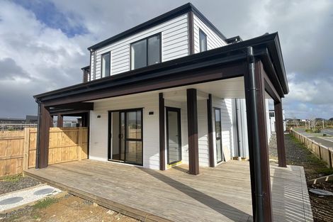 Photo of property in 3 Ahunga Road, Karaka, 2113