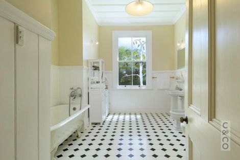 Photo of property in 14 Nelson Street, Helensville, 0800