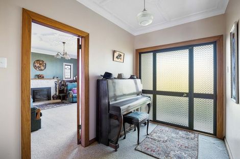 Photo of property in 18 Egmont Street, Hawera, 4610