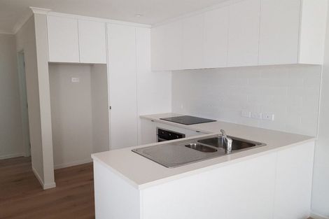 Photo of property in 2 Patariki Way, Beach Haven, Auckland, 0626