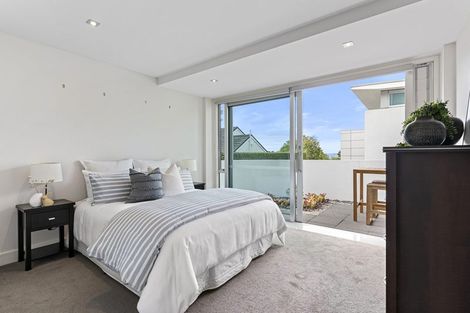 Photo of property in 11a Bournemouth Terrace, Murrays Bay, Auckland, 0630